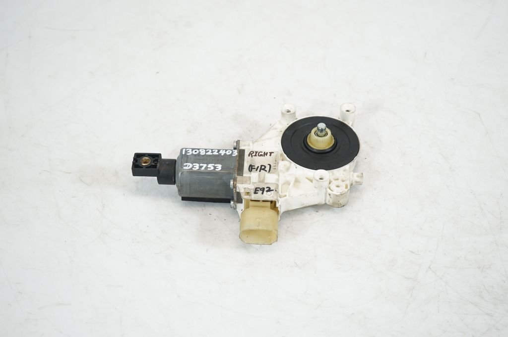 Front door window regulator with motor