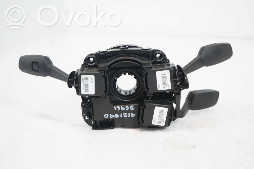 Wiper turn signal indicator stalk/switch (9)