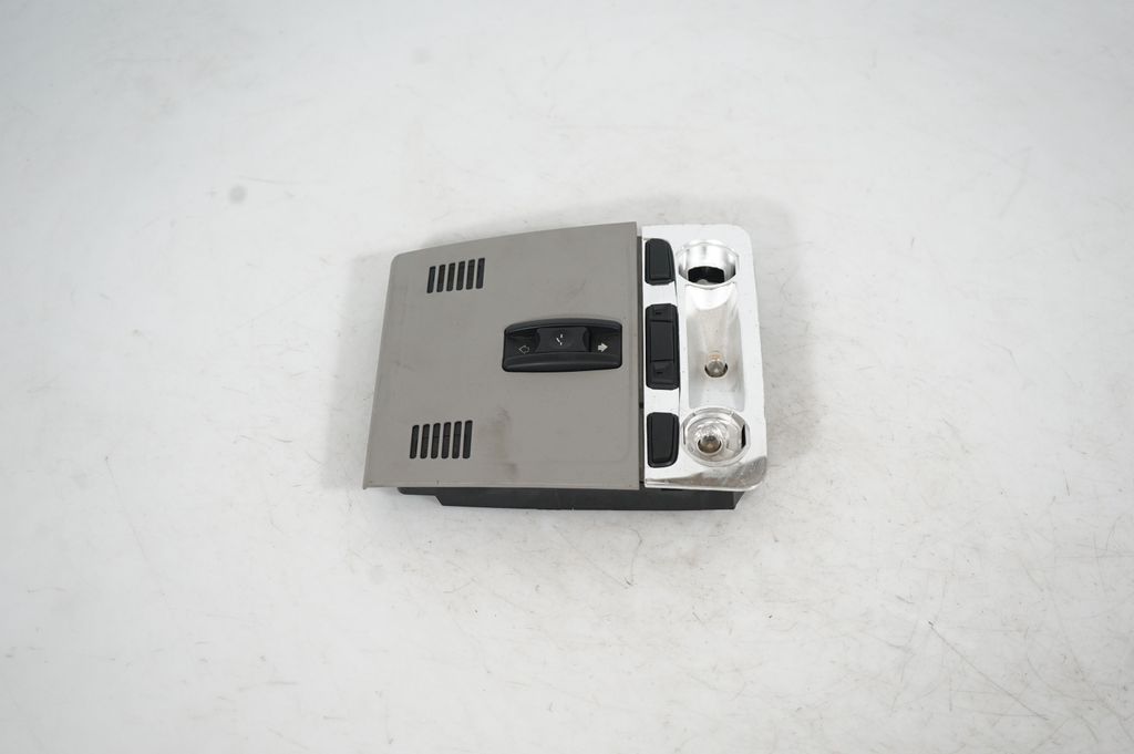 Front seat light (2)