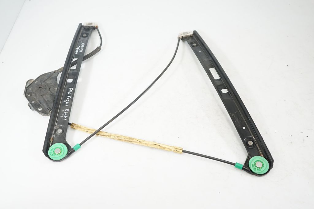 Front door window regulator with motor (2)