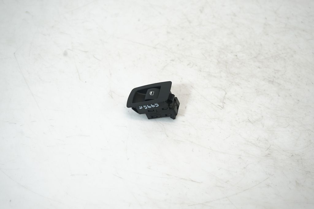 Electric window control switch (6)