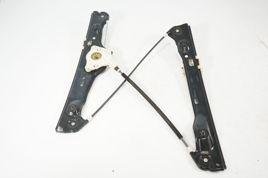 Front door window regulator with motor (5)