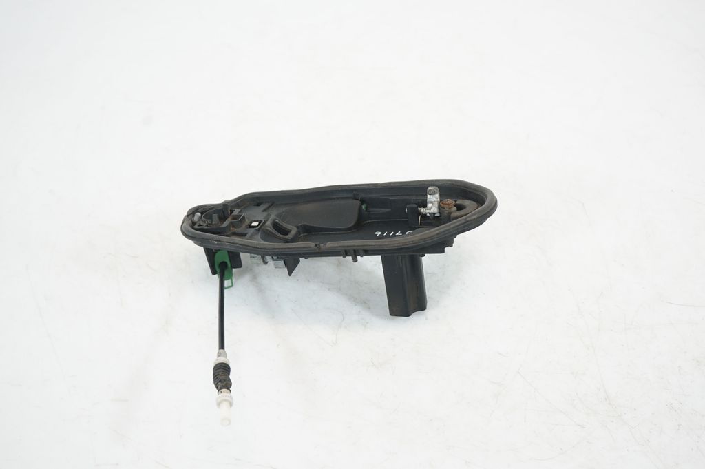 Rear door exterior handle (3)