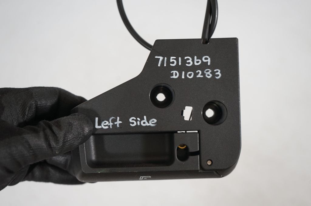 Seat back rest control lever/handle (7)