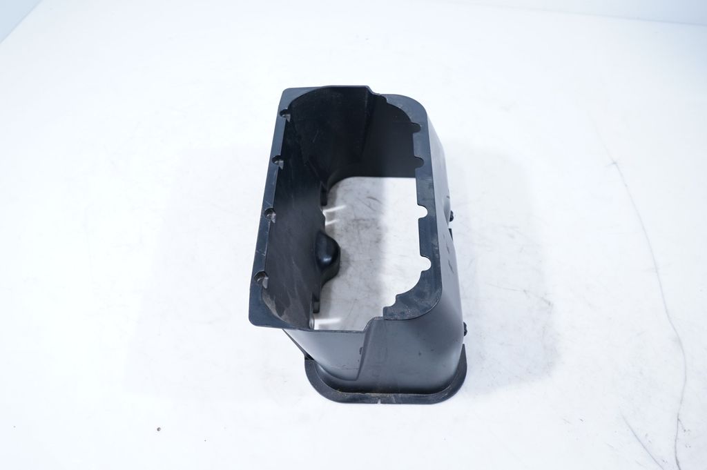 Glove box in trunk (2)