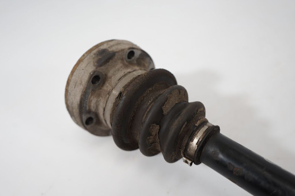 Rear driveshaft (6)