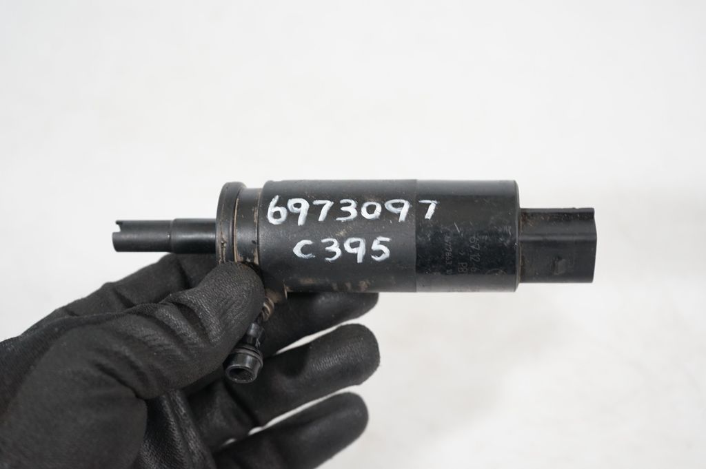 Headlight washer pump (8)