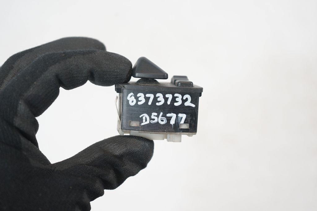 Wing mirror switch (7)