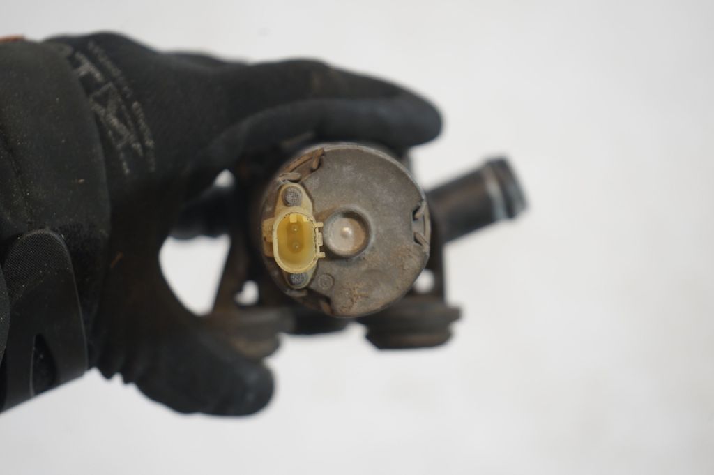 Electric auxiliary coolant/water pump (7)