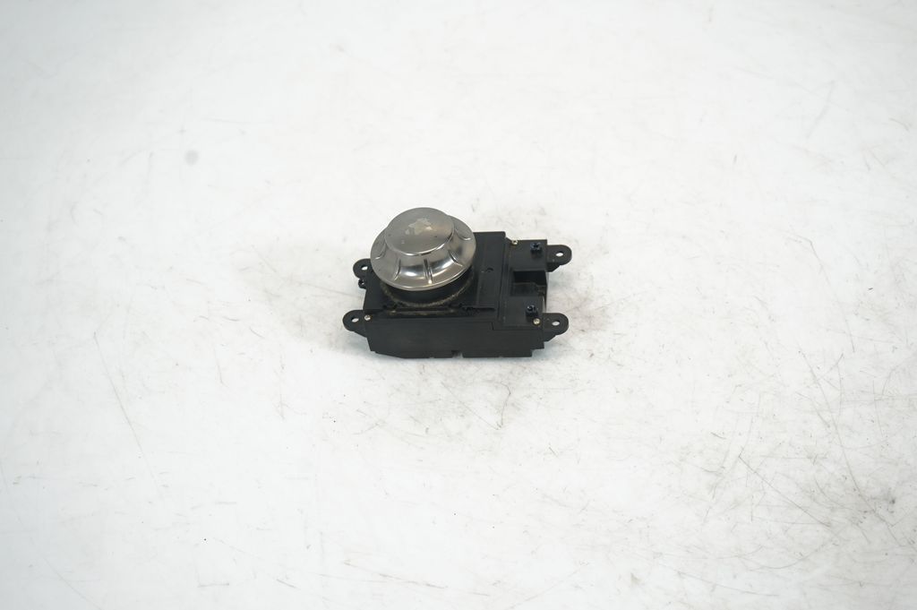 Head unit multimedia control (4)