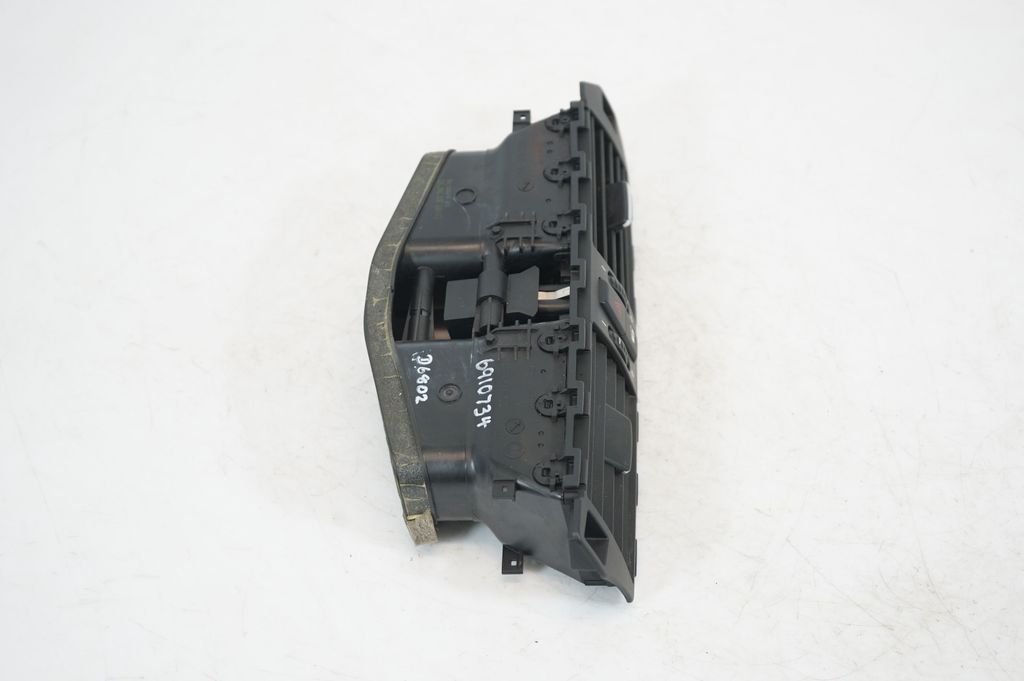 Dash center air vent grill (4)