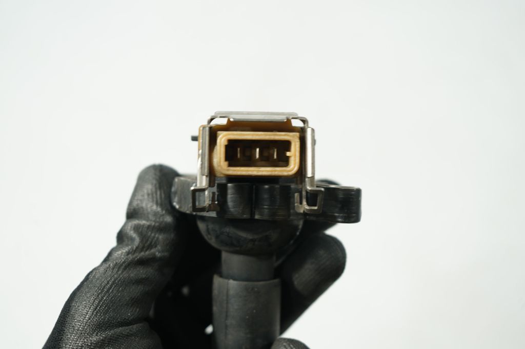 High voltage ignition coil (6)