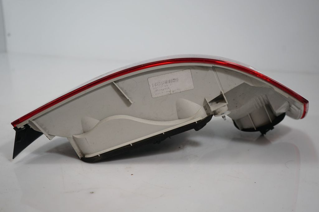 Rear/tail lights (9)