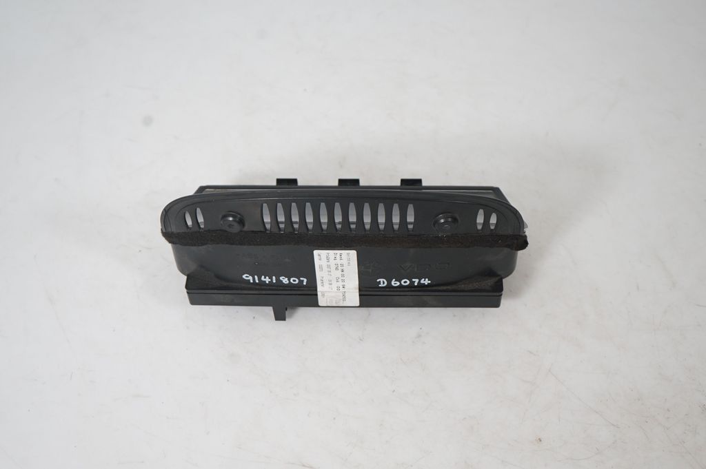 Screen/display/small screen (3)