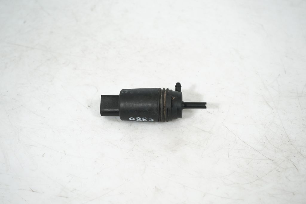 Windscreen/windshield washer pump (5)