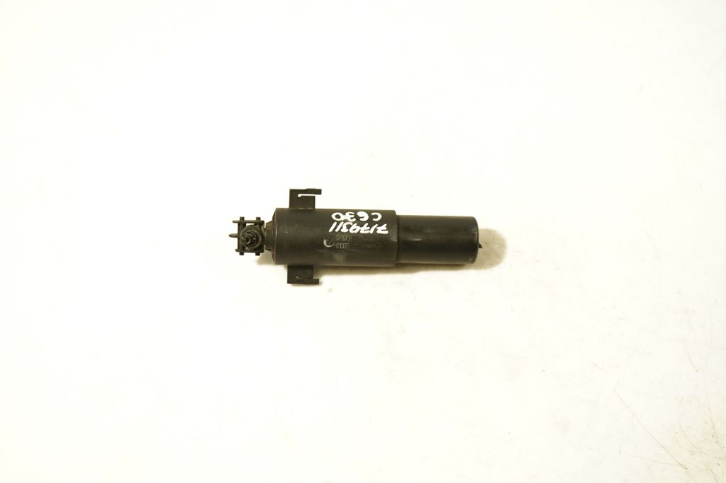 Headlight washer spray nozzle (2)