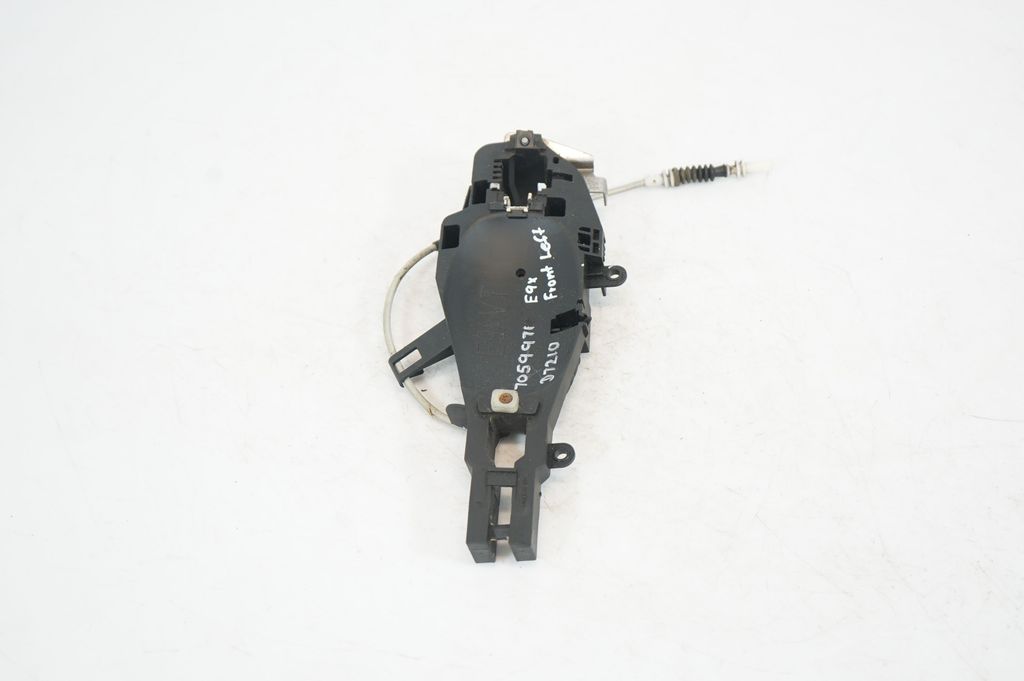 Front door exterior handle/bracket (4)