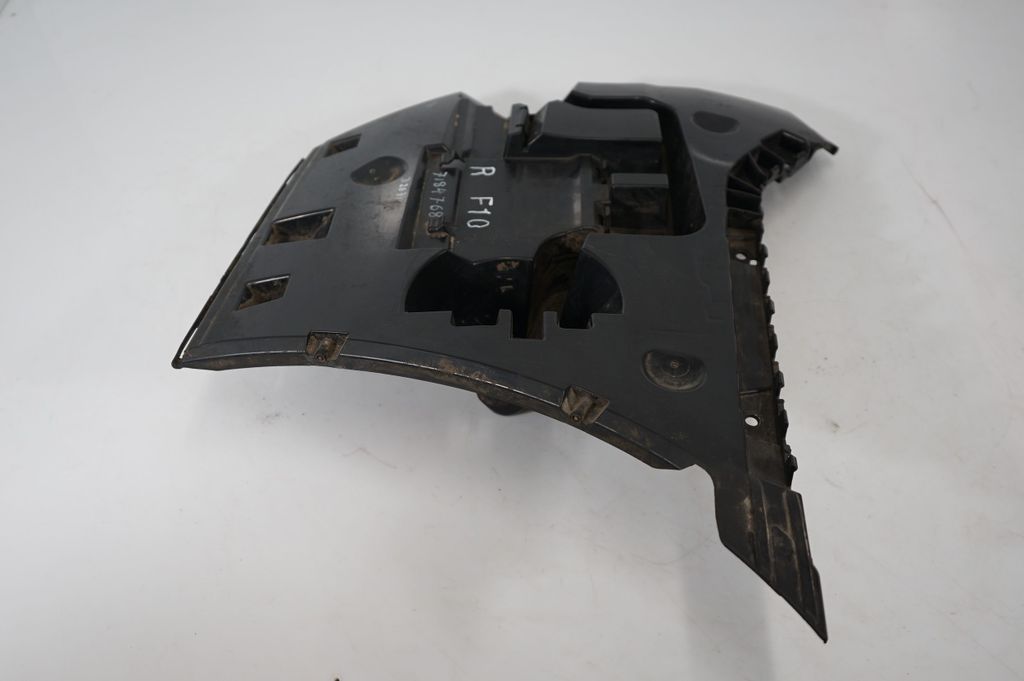 Rear bumper mounting bracket (2)