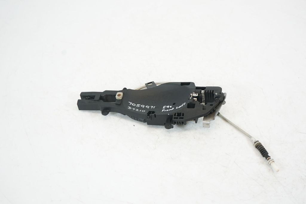 Front door exterior handle/bracket