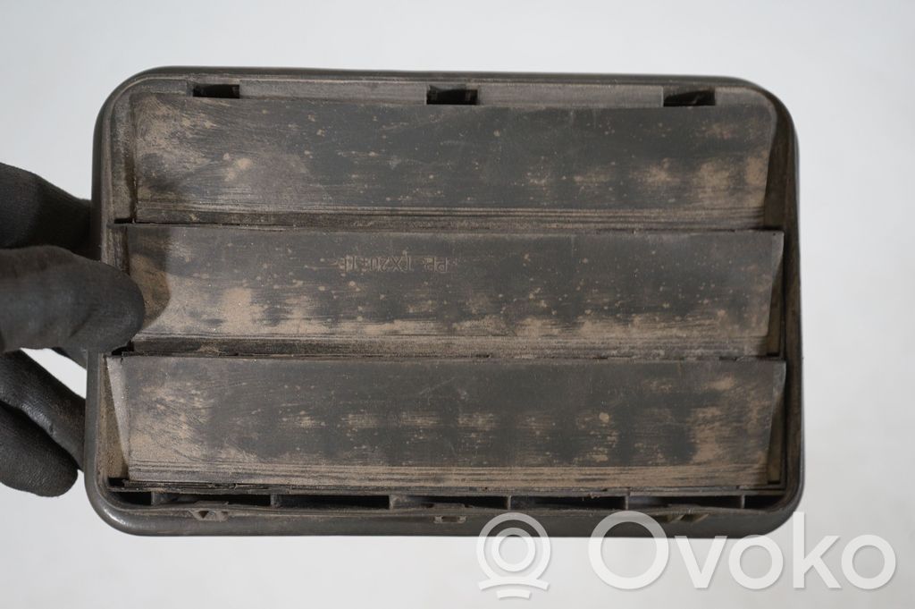 Quarter panel pressure vent (7)