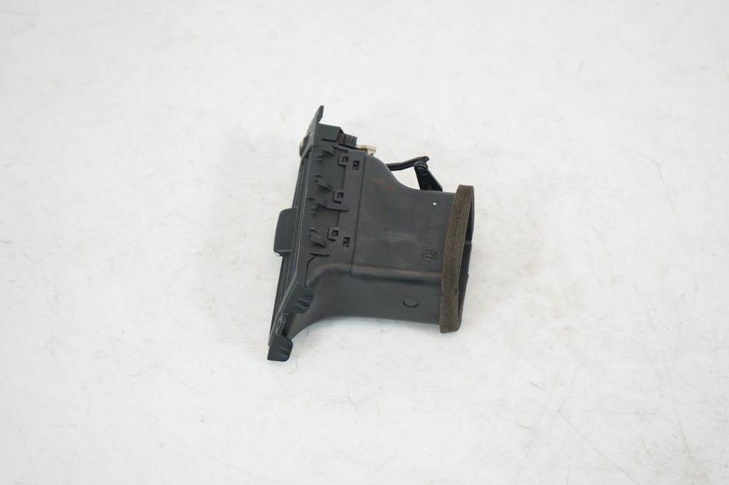 Dashboard side air vent grill/cover trim (2)