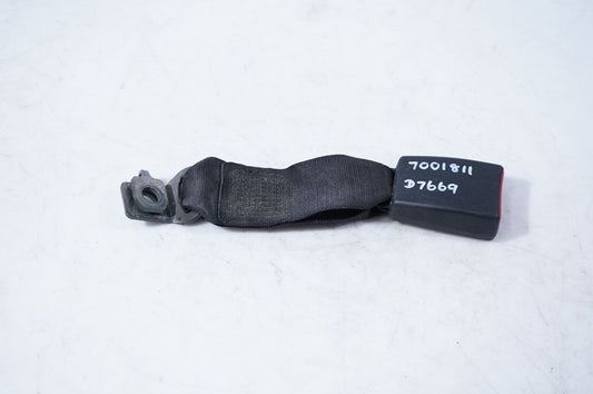 Rear seatbelt buckle