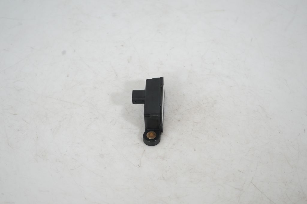 ESP acceleration yaw rate sensor (4)