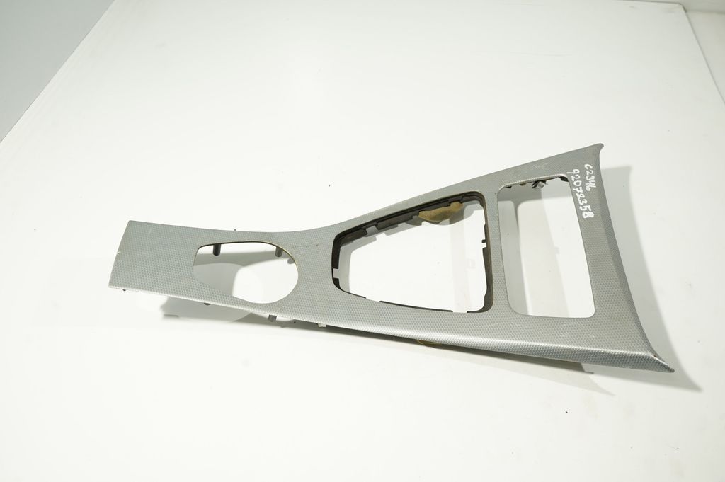 Dashboard center trim panel (4)