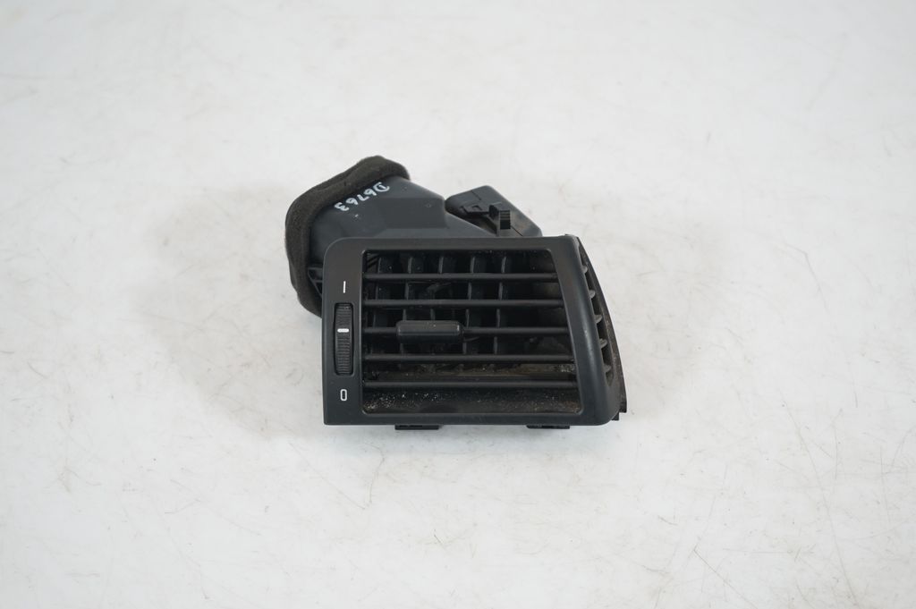 Dashboard side air vent grill/cover trim