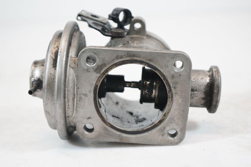 EGR valve (9)