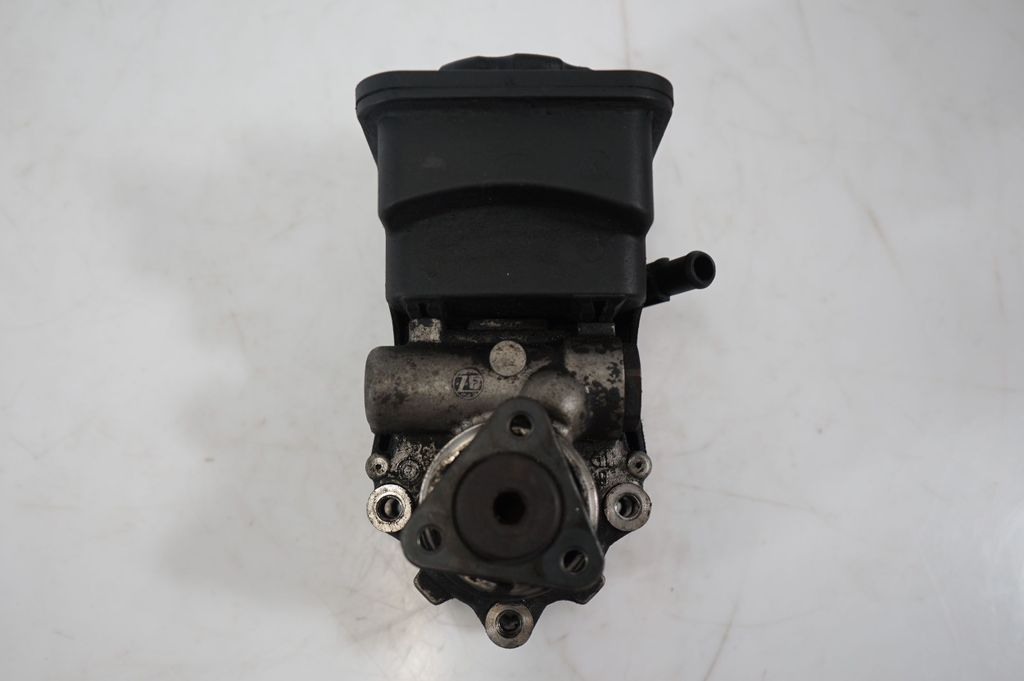 Power steering pump (9)