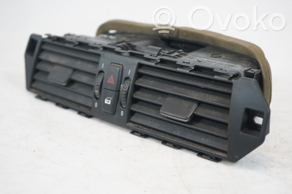 Dash center air vent grill (6)
