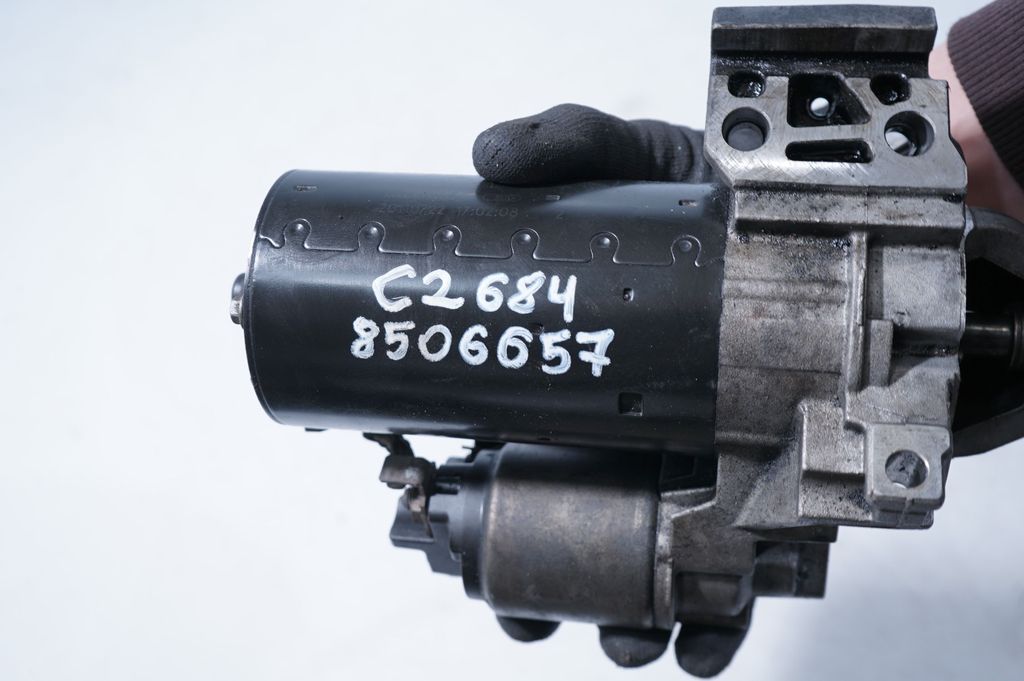 Starter motor (9)
