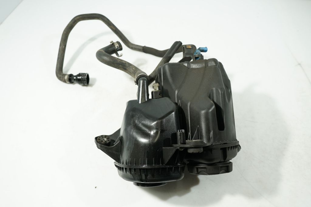 Coolant expansion tank/reservoir