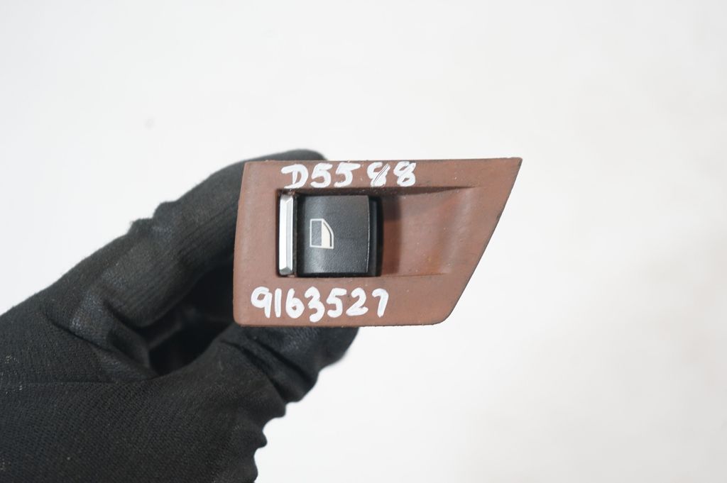 Electric window control switch (7)