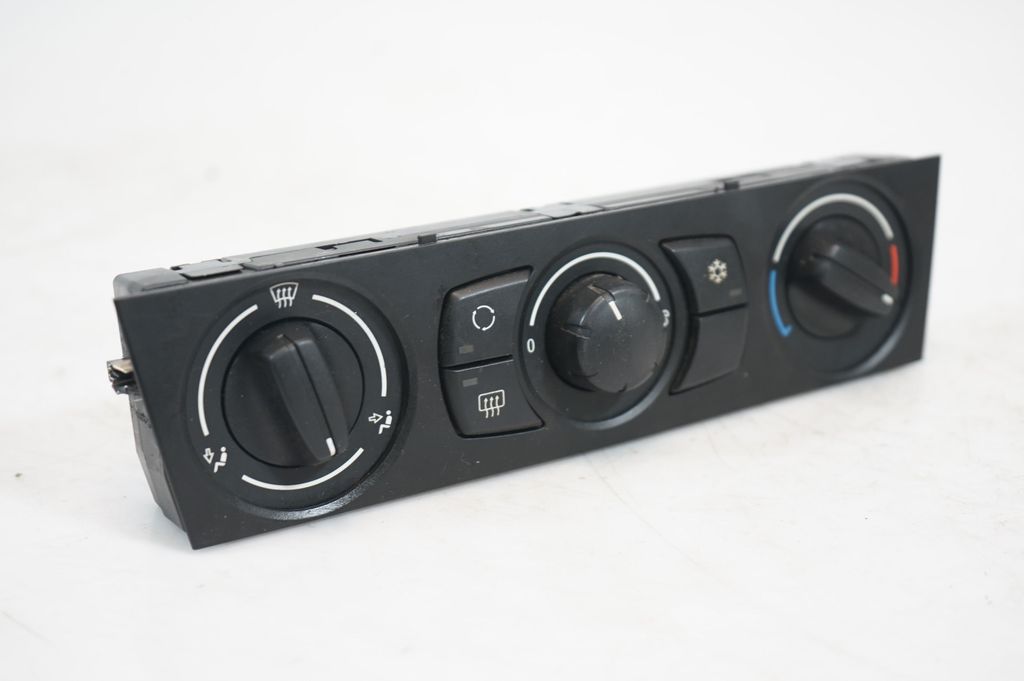 Climate control unit (7)