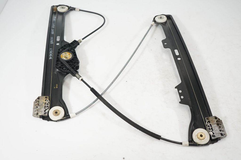 Front door window regulator with motor (4)