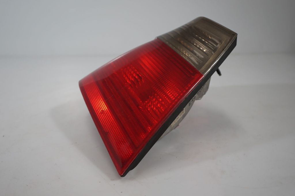 Rear/tail lights (9)