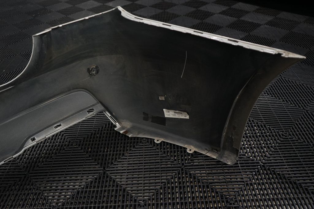 Rear bumper (15)