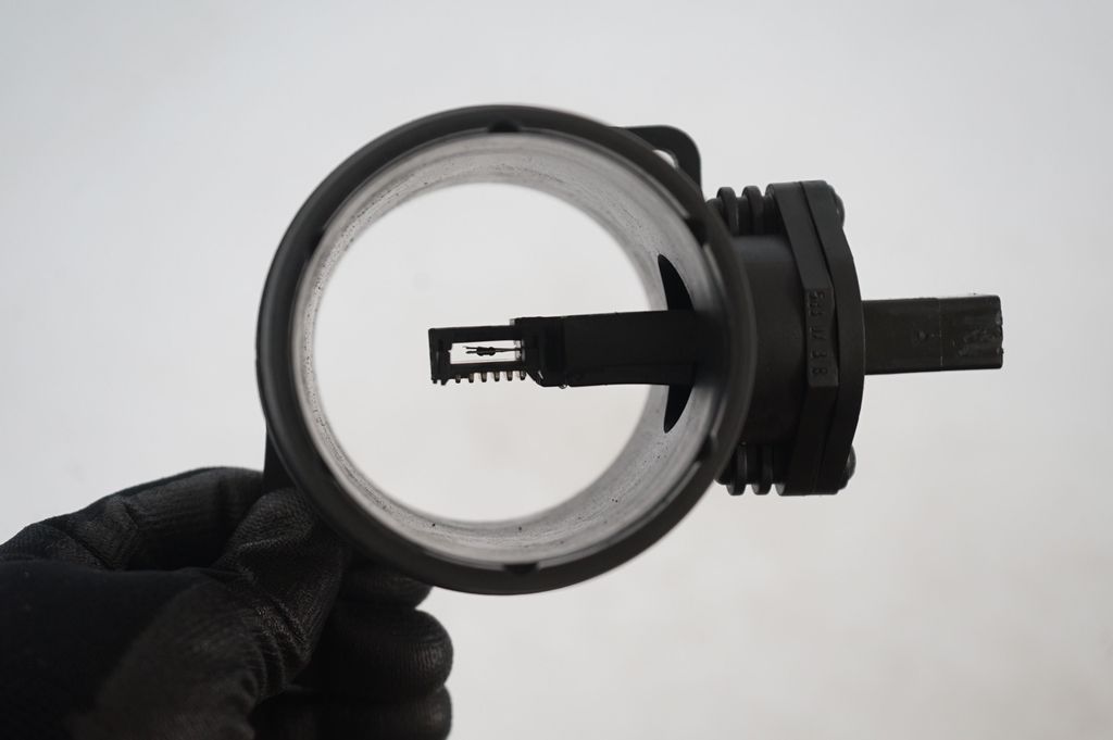 Mass air flow meter (6)