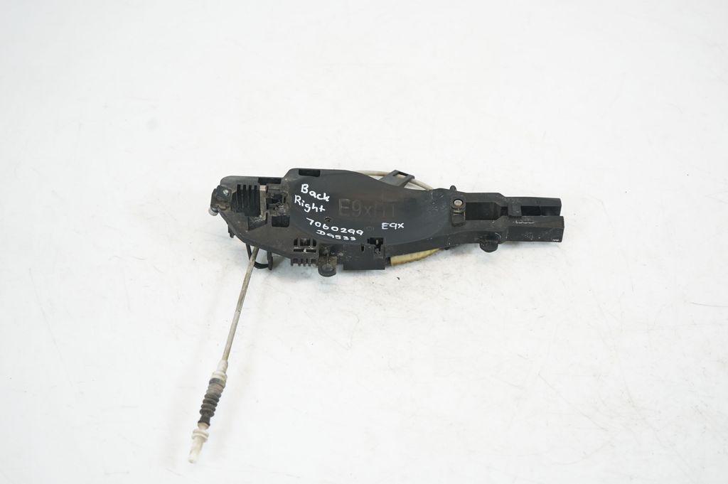 Rear door exterior handle/bracket