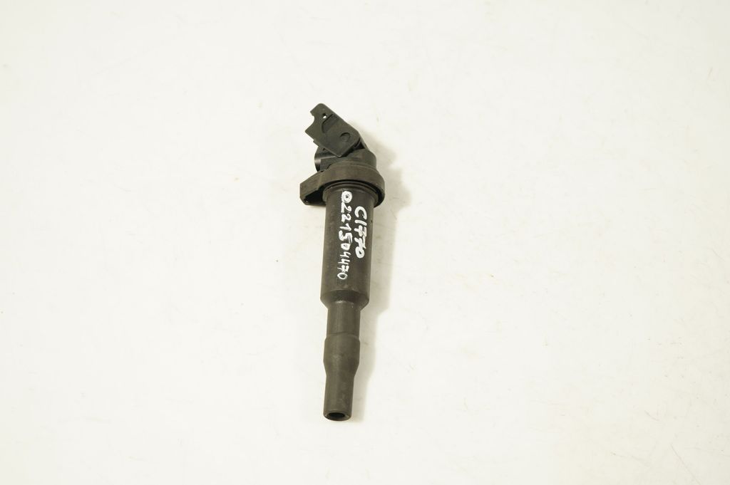High voltage ignition coil
