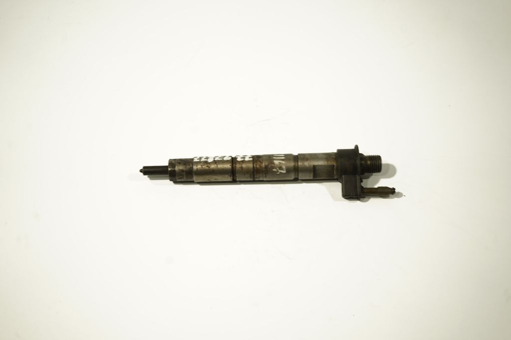 Fuel injector (4)