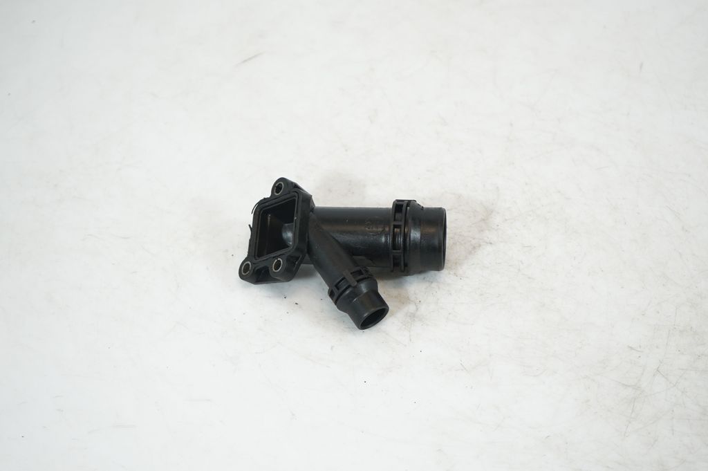 Engine coolant pipe/hose (5)