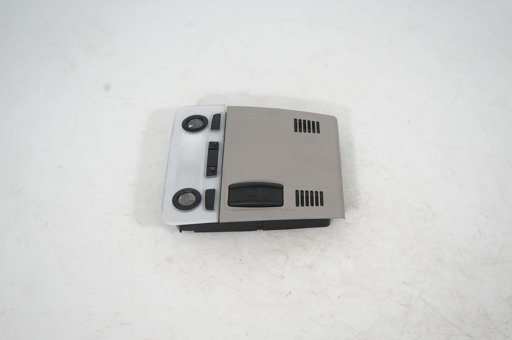 Front seat light (4)