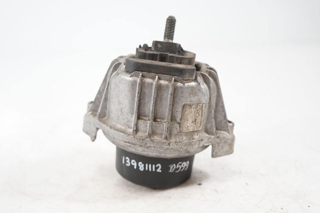 Engine mount bracket (5)