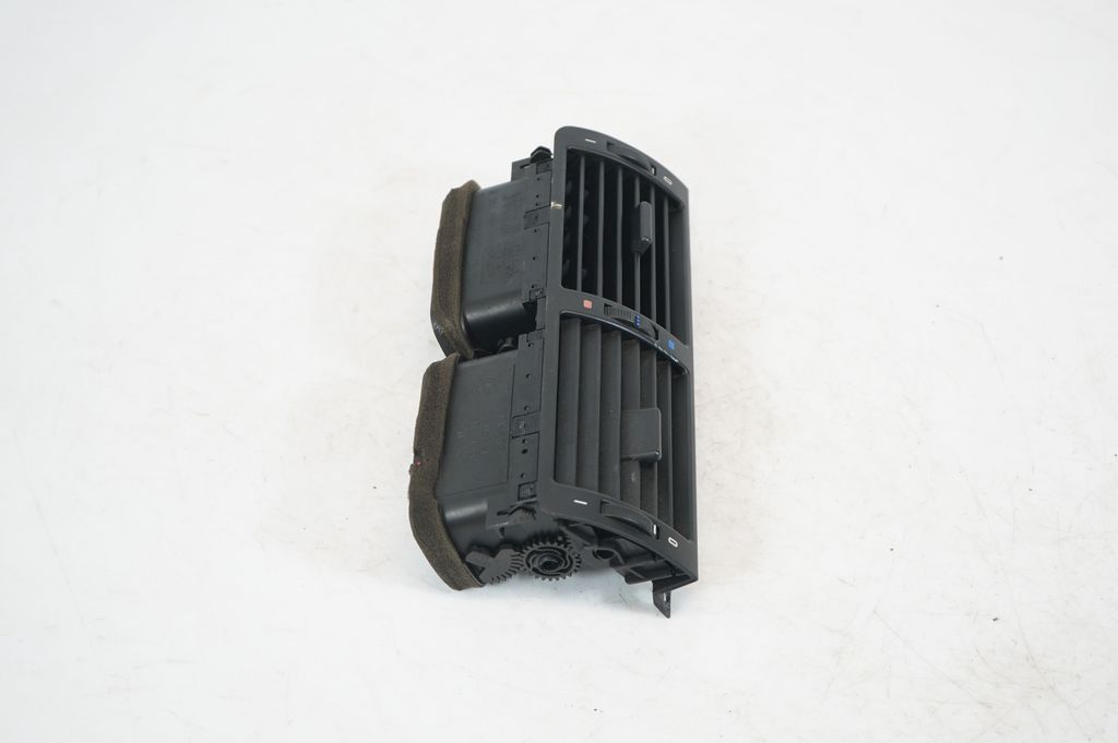 Dash center air vent grill (4)