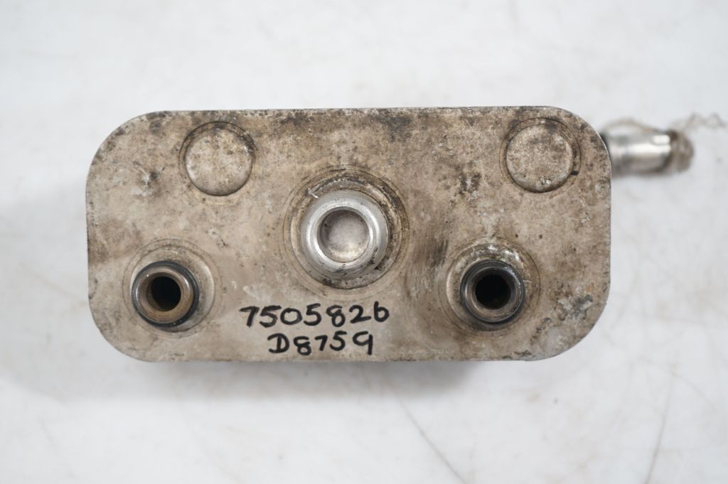 Engine oil radiator (11)