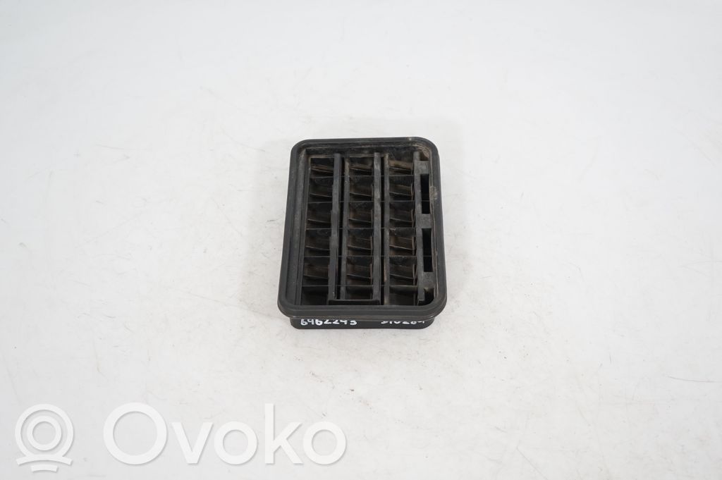 Quarter panel pressure vent (4)