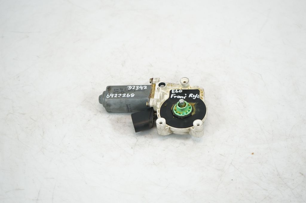 Front door window regulator with motor